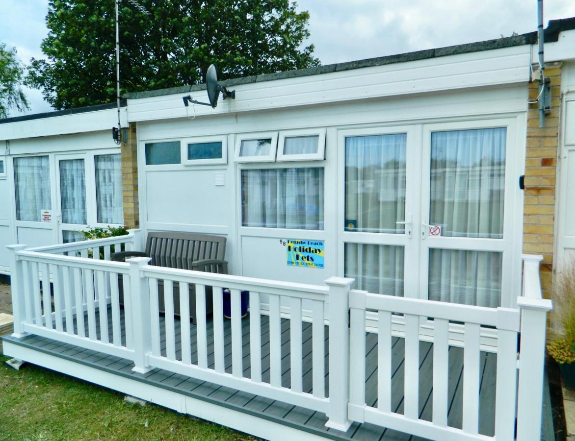 98 Hemsby Beach Holiday Lets, Bespoke Seaside Chalet Apartamento Great Yarmouth Exterior foto